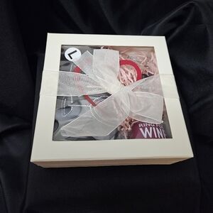 WINE LOVER GIFT SET V1 - SHOES